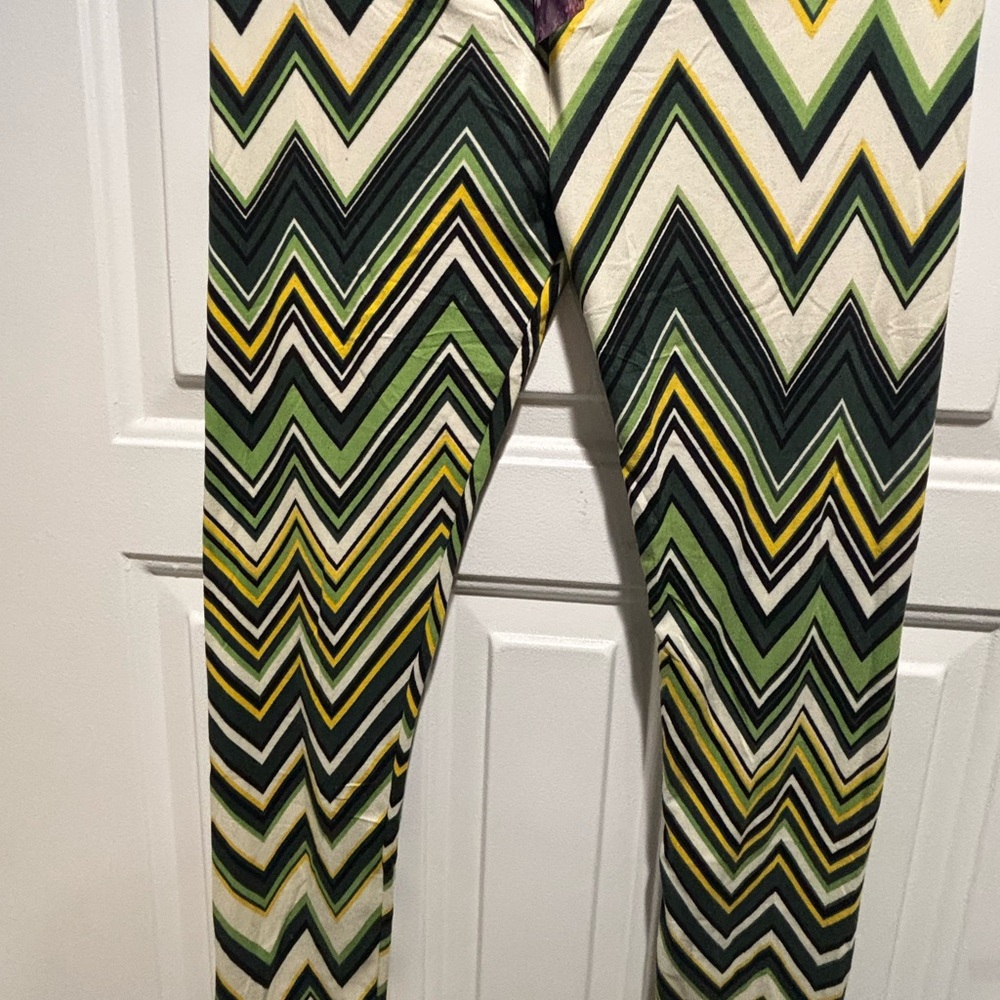 Colorful Chevron Patterned Pants - Picture 6 of 9